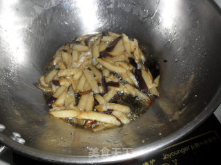 酱香茄子的做法步骤：2