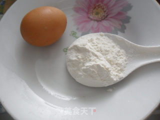简单鸡蛋饼的做法步骤：1