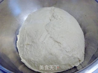 【怡汝烘焙入门】简单营养全面早餐面包---燕麦全麦面包的做法步骤：1
