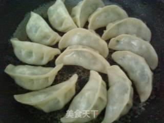 荠菜煎饺的做法步骤：14