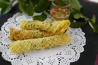 【蛋卷烤盘】葱香咸味蛋卷的做法步骤：11