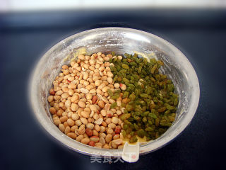 可以随意发挥的花生葡萄干小饼干的做法步骤：4