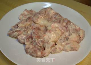 菠萝肉段的做法步骤：3