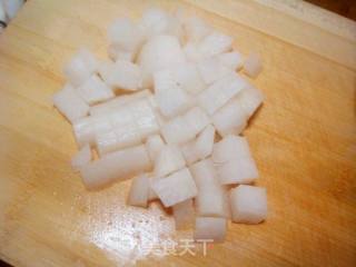 雪梨萝卜汁的做法步骤：2