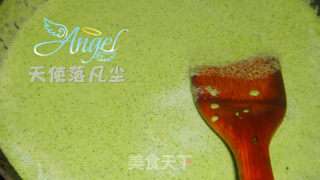 拉花——西兰花奶油浓汤的做法步骤：5