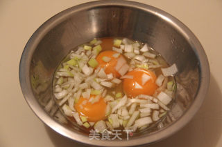 葱油鸡蛋饼的做法步骤：4