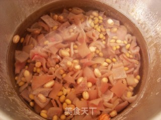 花生黄豆皮冻的做法步骤：4