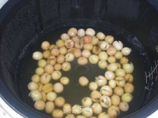 桂花莲子羹的做法步骤：2