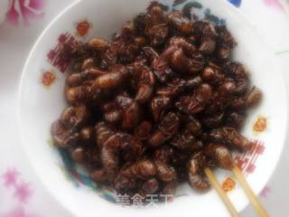 油炸黄金蛹的做法步骤：3