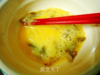 榨菜煎蛋配白粥的做法步骤：3