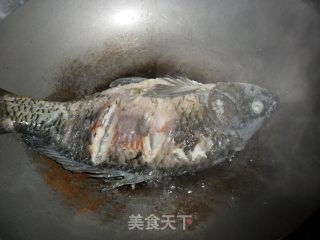 豆瓣鲫鱼的做法步骤：3