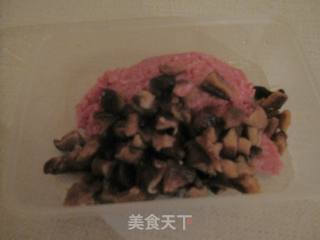 鲜美多汁【香菇萝卜丸子】的做法步骤：4