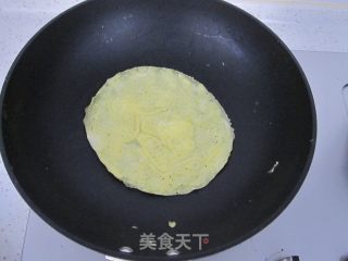 茄汁蛋卷的做法步骤：3
