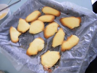 蛋白薄脆饼的做法步骤：16