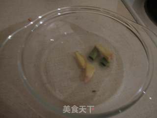 【土豆烧排骨】吃不腻的经典菜的做法步骤：2