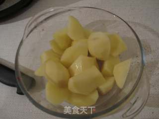 【土豆烧排骨】吃不腻的经典菜的做法步骤：10