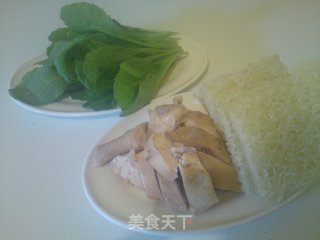 咸鸡米线的做法步骤：1