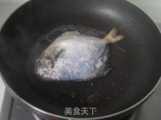 茄汁鲳鱼的做法步骤：5