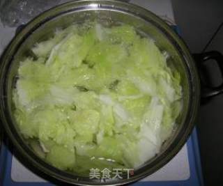 鲜味白菜卷的做法步骤：1