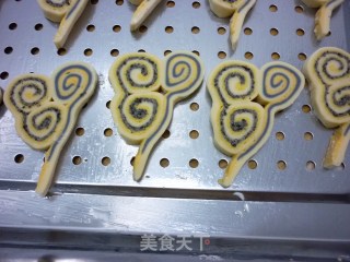 祥云花卷的做法步骤：12