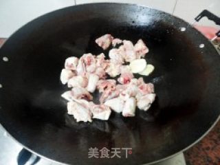 冬菇焖鸡的做法步骤：3
