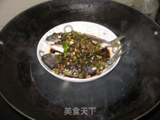 豉汁蒸南鲳鱼的做法步骤：4