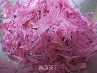 酸甜红萝卜丝的做法步骤：4