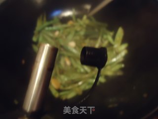 豆角炒鸡肉的做法步骤：6