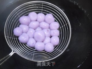 山粉圆木瓜甜汤的做法步骤：1