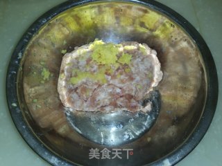 ［小媳妇自家饺子］－－藕丁玉米鲜肉饺的做法步骤：4