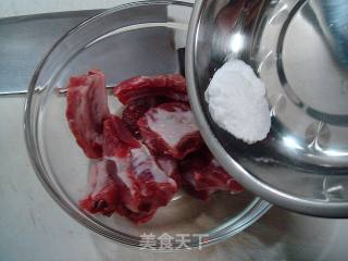 饮酒小菜“生炸蒜香骨”的做法步骤：2