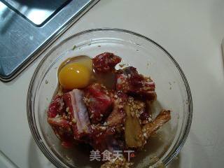 饮酒小菜“生炸蒜香骨”的做法步骤：11