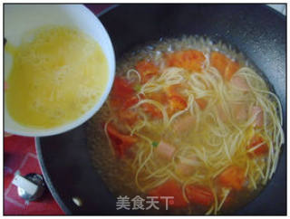 香肠穿面的做法步骤：11