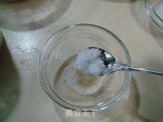 家常小炒“西芹炒鱼片”的做法步骤：4