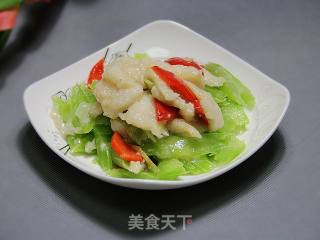 家常小炒“西芹炒鱼片”的做法步骤：12