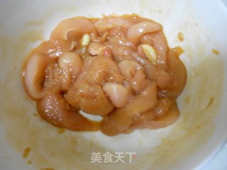 鸡肉卷的做法步骤：1