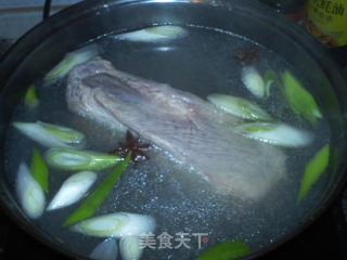 回锅肉的做法步骤：4