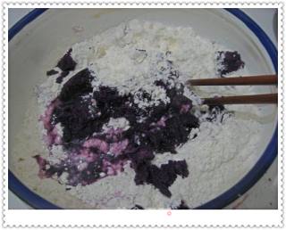 紫薯芝麻饼的做法步骤：1