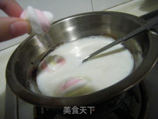 棉花糖奶昔的做法步骤：4