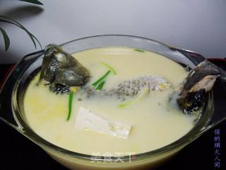 鲫鱼豆腐浓汤的做法步骤：5