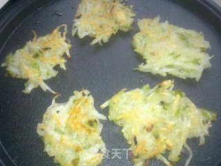 土豆饼的做法步骤：7