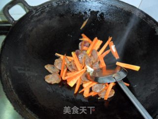 腊肠炒年糕的做法步骤：6