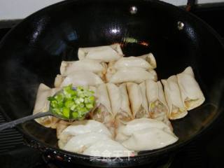 大葱羊肉锅贴的做法步骤：11