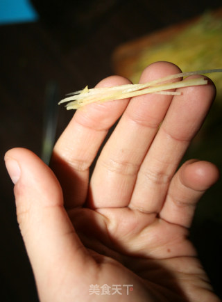 【让你吃得美味的虾丸】金丝糯米虾球的做法步骤：9
