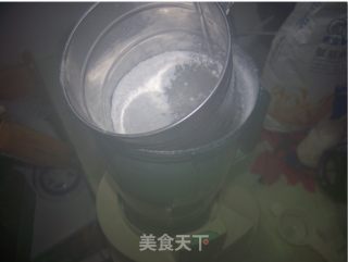芝士蛋糕 （绝对不回缩）的做法步骤：4