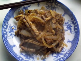 洋葱烧鱿鱼的做法步骤：7