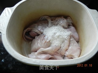 诸事大吉---糟卤猪肚的做法步骤：2