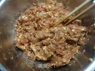 芹菜猪肉饺子的做法步骤：5