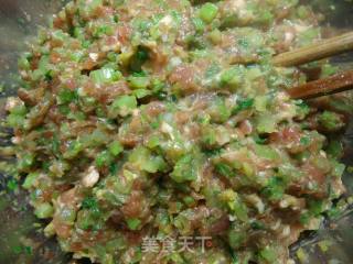 芹菜猪肉饺子的做法步骤：7