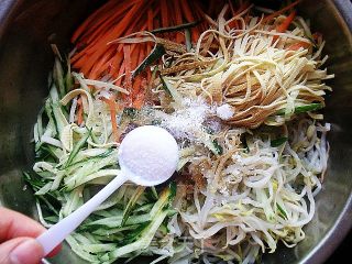 东北大拌菜的做法步骤：8